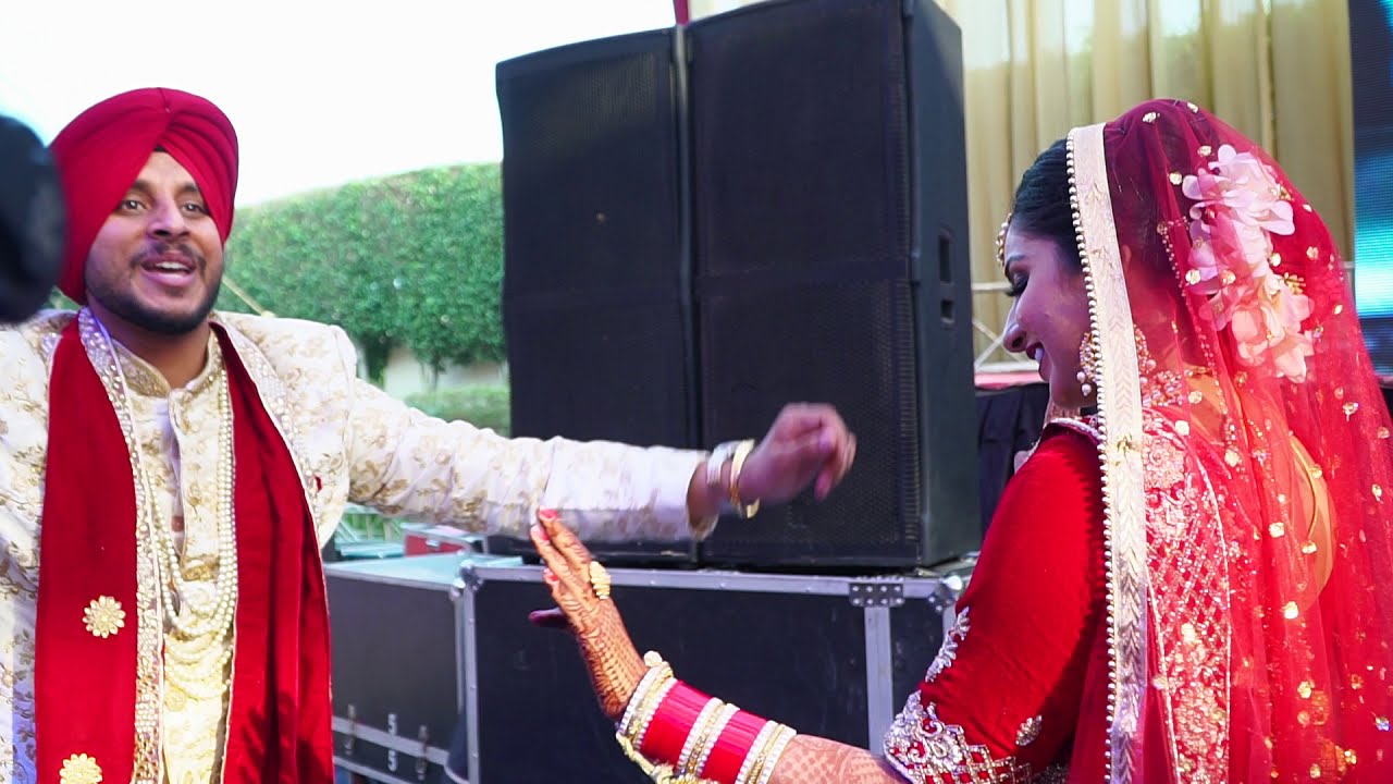 ❤Wow Surprise Best Ever Cute Couple Dance On Wedding ||  Enjoy Punjabi Bhangra