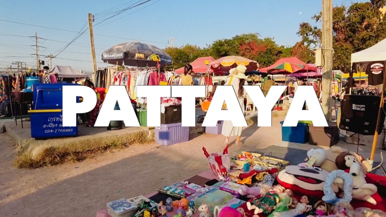 PATTAYA: Second Hand Market on Thepprasit Rd