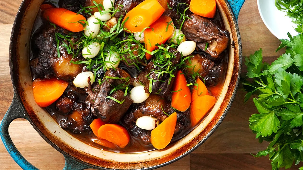 Red Wine Braised Oxtail — Fall-Apart & Rich