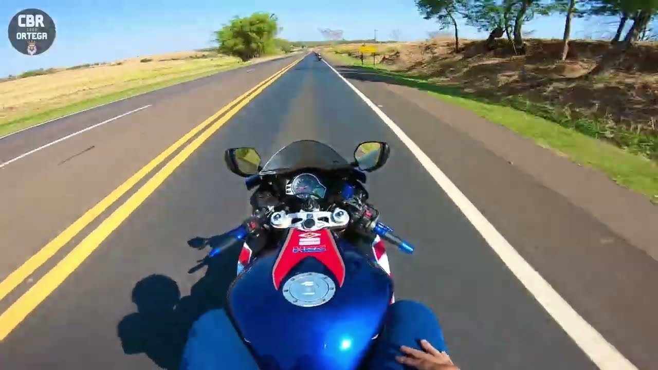 Indo na padaria com a turma da CBR