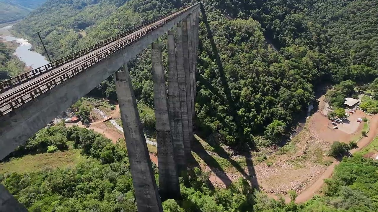 Viaduto 13