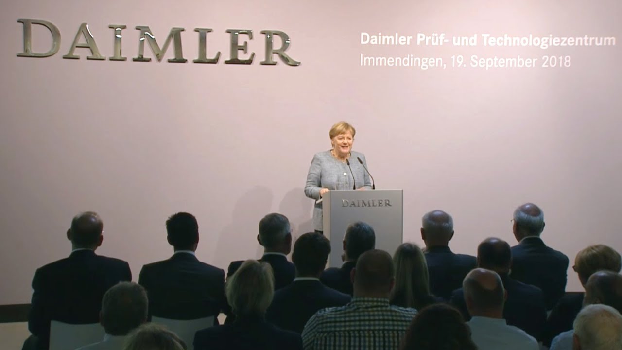Daimler Feierliche Eröffnung Prüf- und Technologiezentrum mit Bundeskanzlerin Angela Merkel (German)