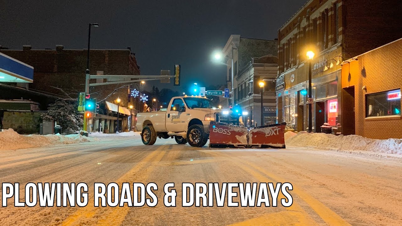 Snow Plowing Roads & Driveways | 6.0 Powerstroke & Boss Plow