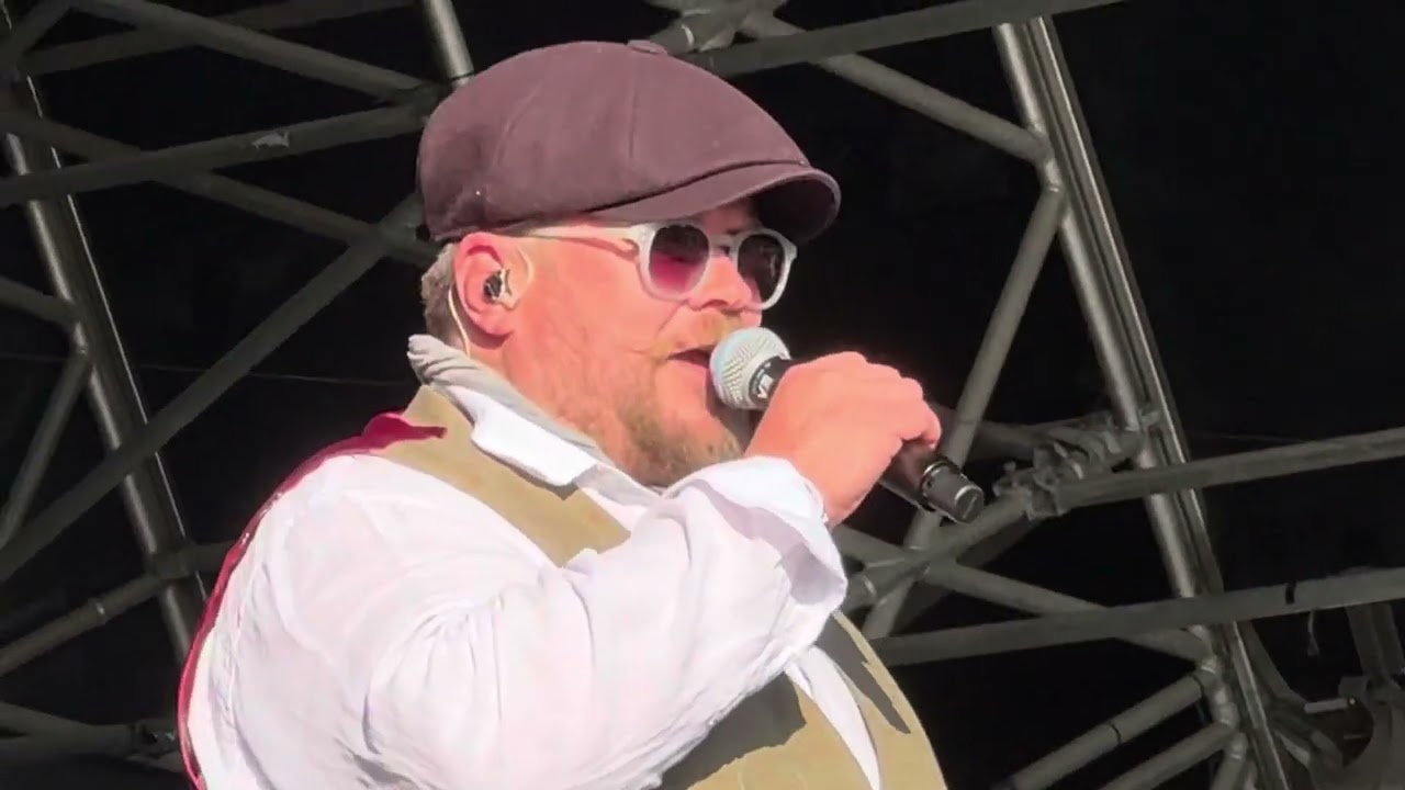 Gertcha on main stage opening the show at Rewind-on-Sea at Dreamland Margate - Saturday 14 June 2025