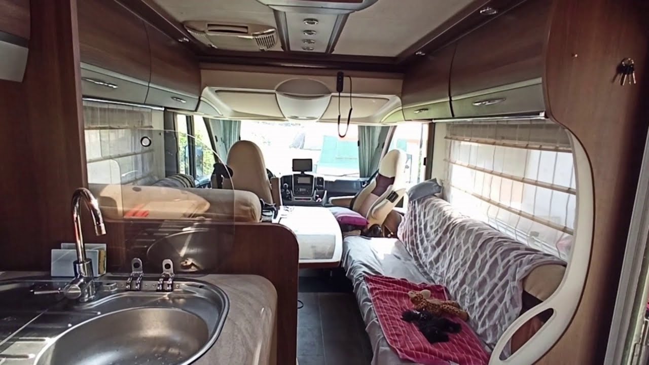 NOTRE PRÉSENTATION ET VISITE DE NOTRE CAMPING CAR POIDS LOURD BURSTNER 821