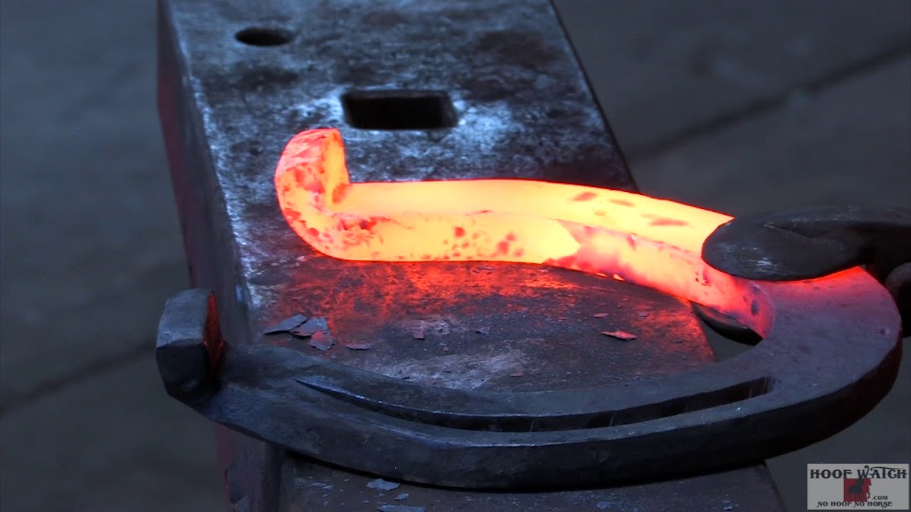 World Championship Blacksmiths Robert Jukes - Hind draft shoe