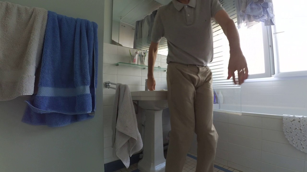 How french people wash themselves