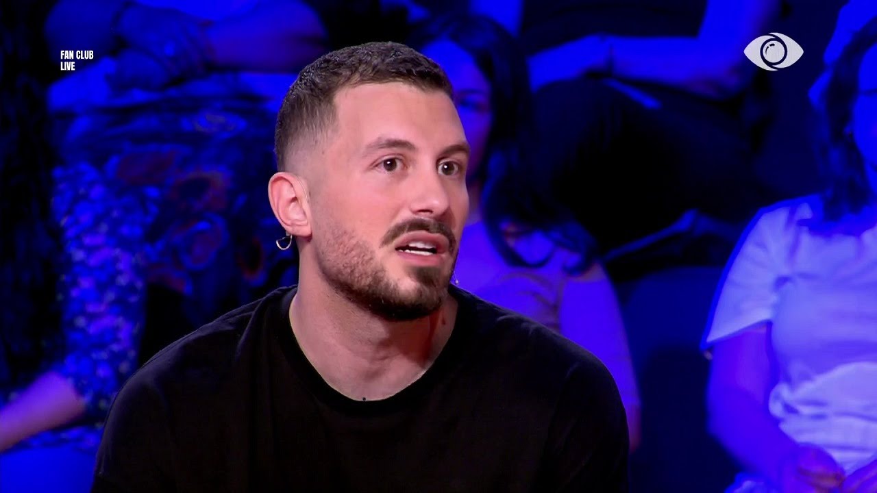 Donaldi kritikon lojën e Julit: Ka përmendur familjarë! Mario Deda i kthehet... - Fan Club