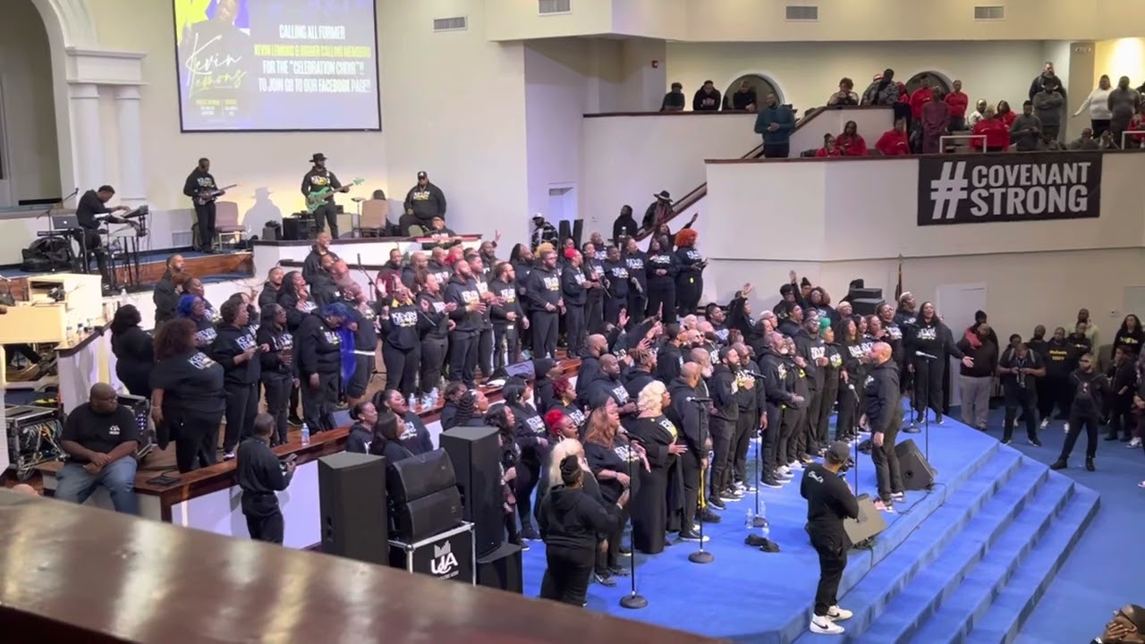 Higher Calling singing For God so Loved the world #ForeverALemonhead #foreverlemons