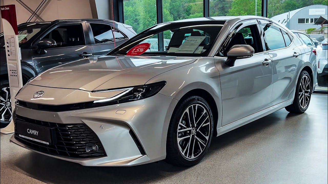 TOYOTA CAMRY EXECUTIVE 2025 - INTERIOR AND EXTERIOR WALKAROUND