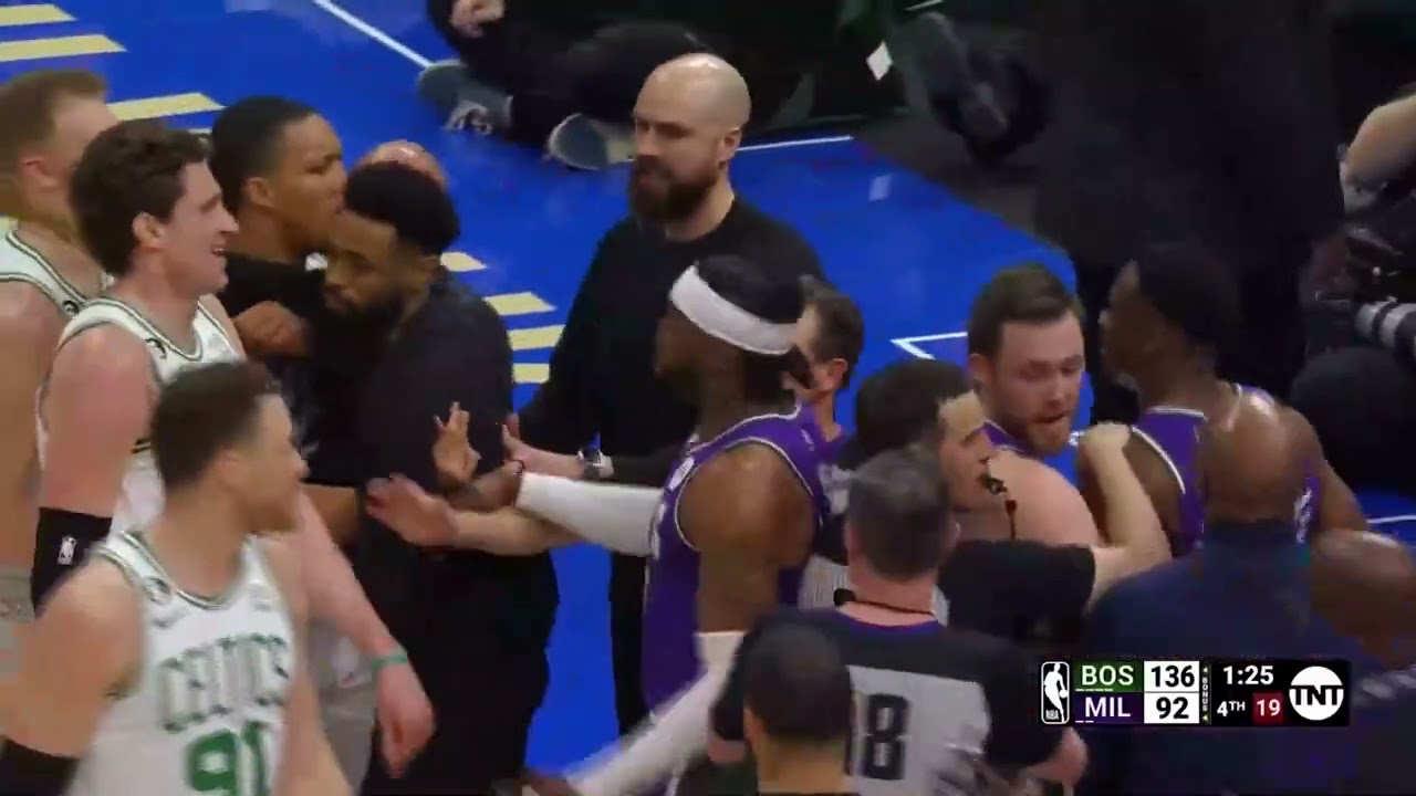 when referee lost control Thanasis Antetokounmpo and Blake Griffin fight