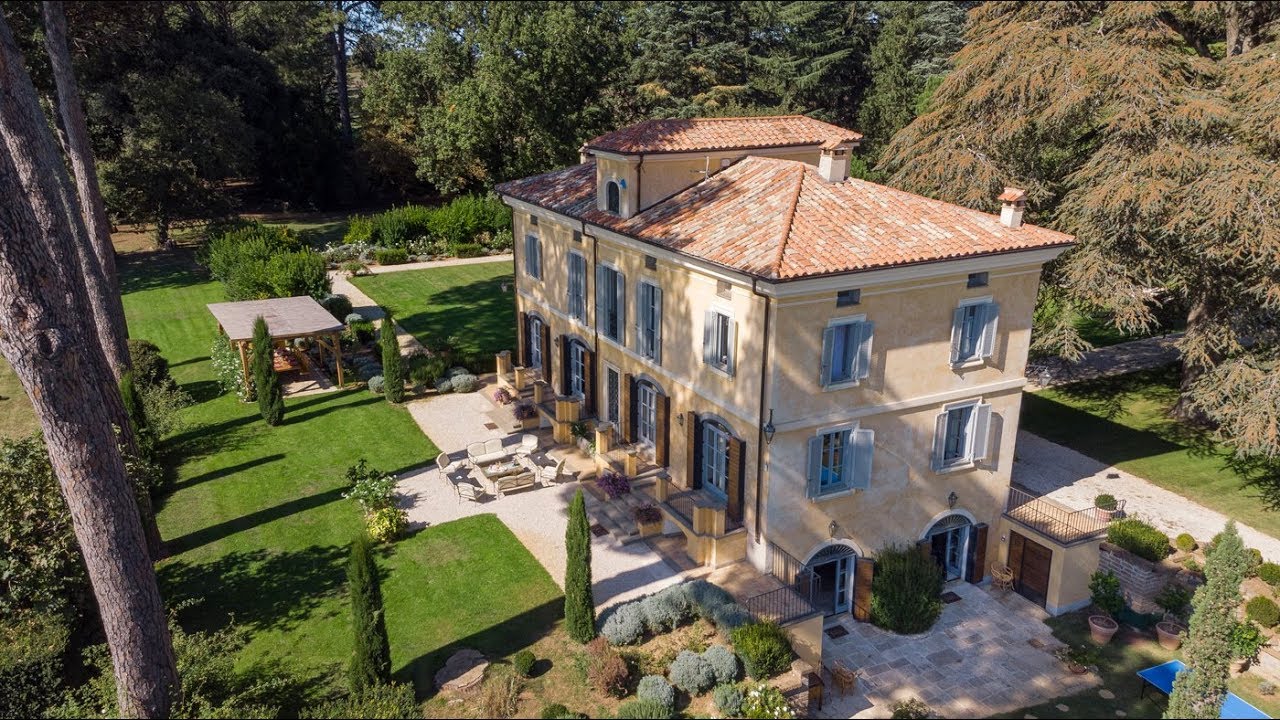 Luxury Relais Villa La Trinità near Rome - Holidays / Events / Weddings / Photo & Video Shooting