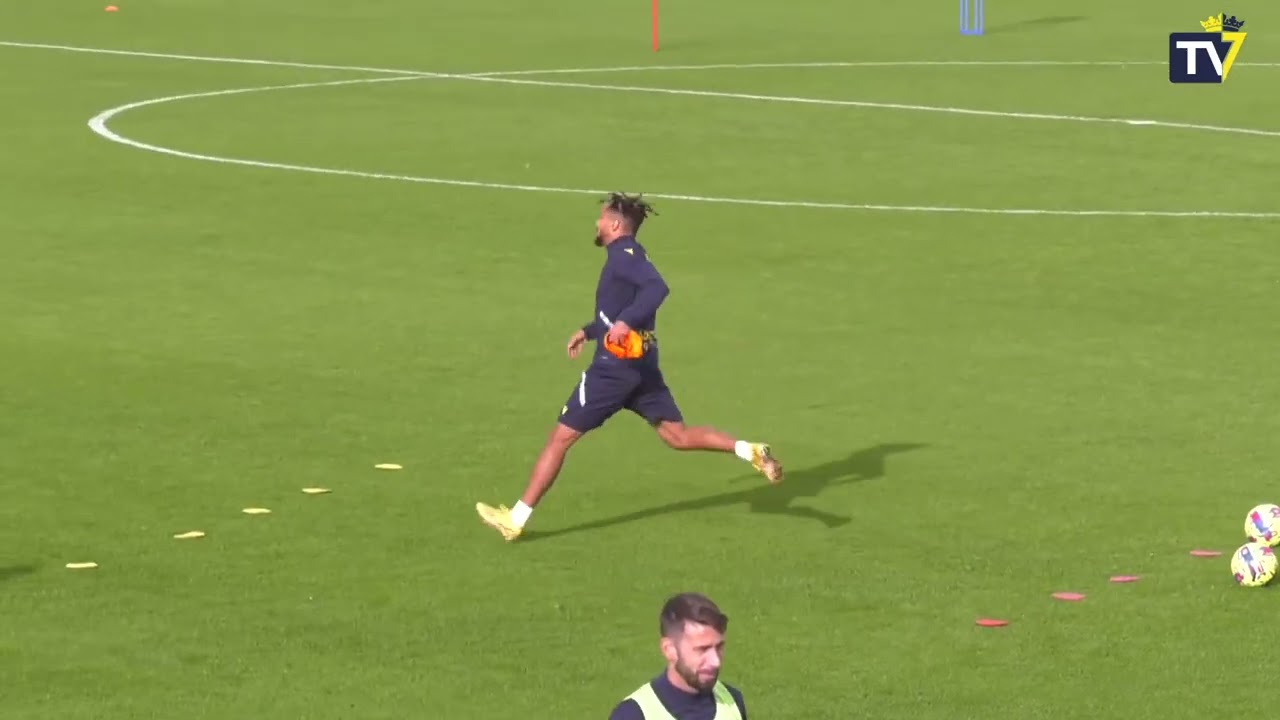 Progressive Rondo   'From 4v2 to 3v1'   C&aacute;diz CF  Sergio Gonz&aacute;lez