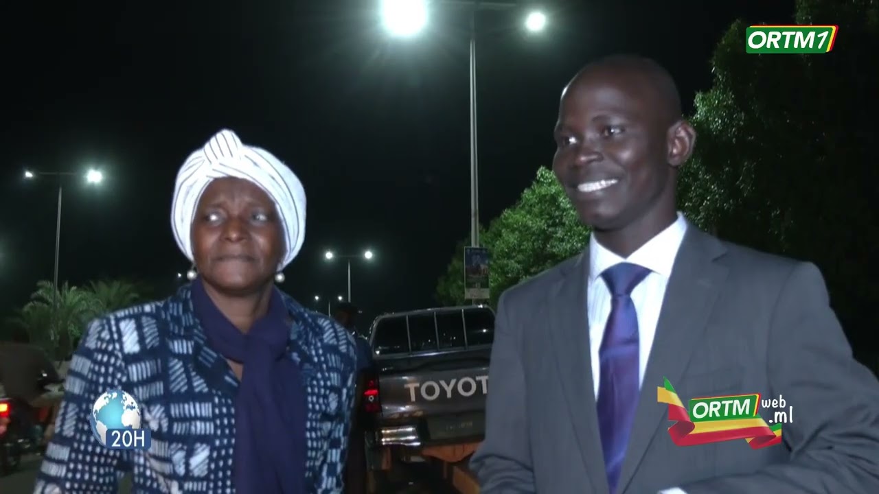Remise officielle des lampadaires solaires installés sur certaines grandes artères de Bamako.