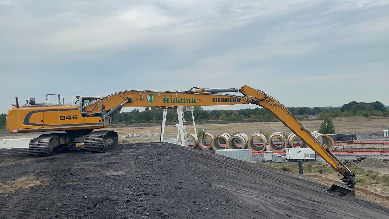 Long reach kraan Liebherr 946