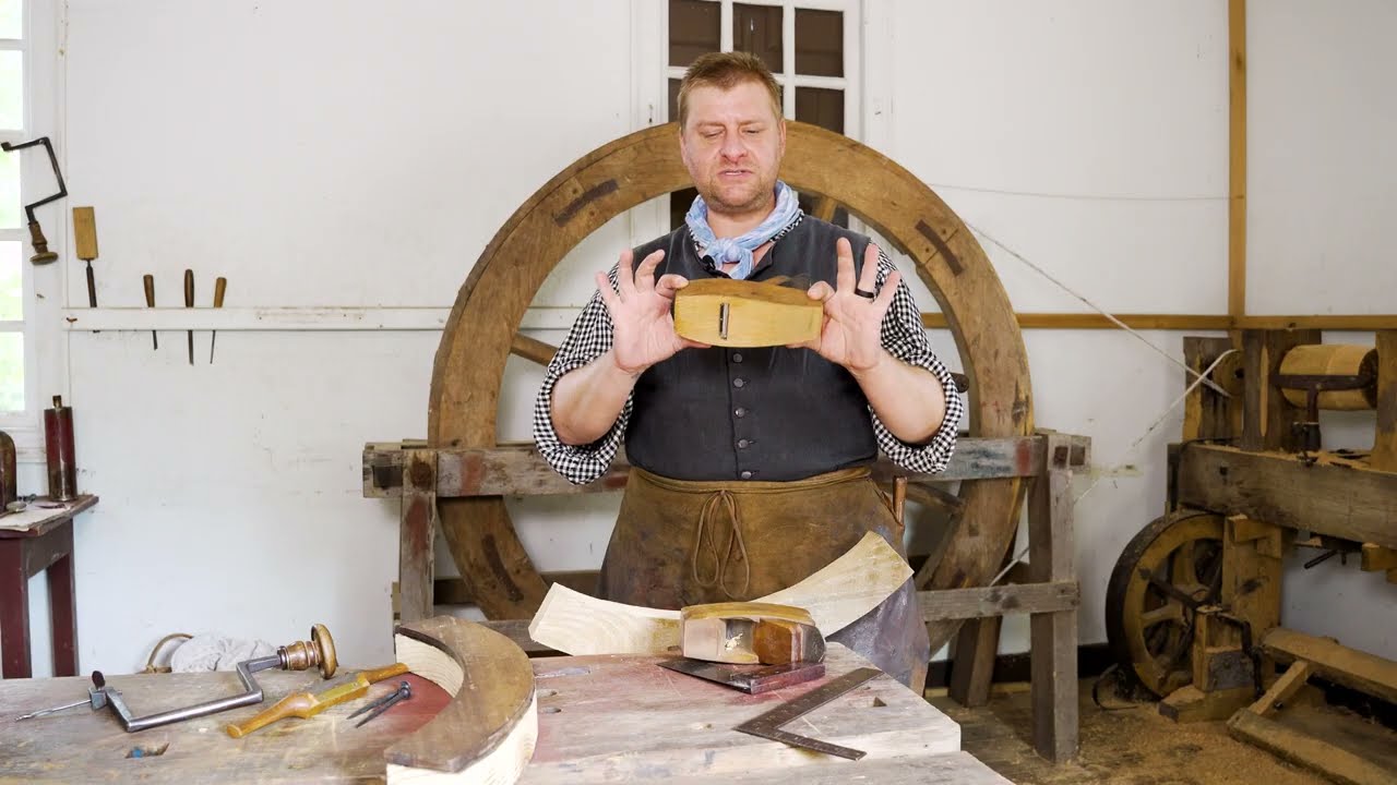 Building a Hogshead Carrier