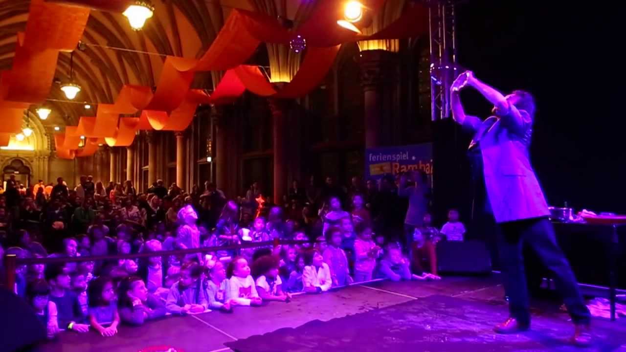 Soap bubble show by Dr. Bubbles