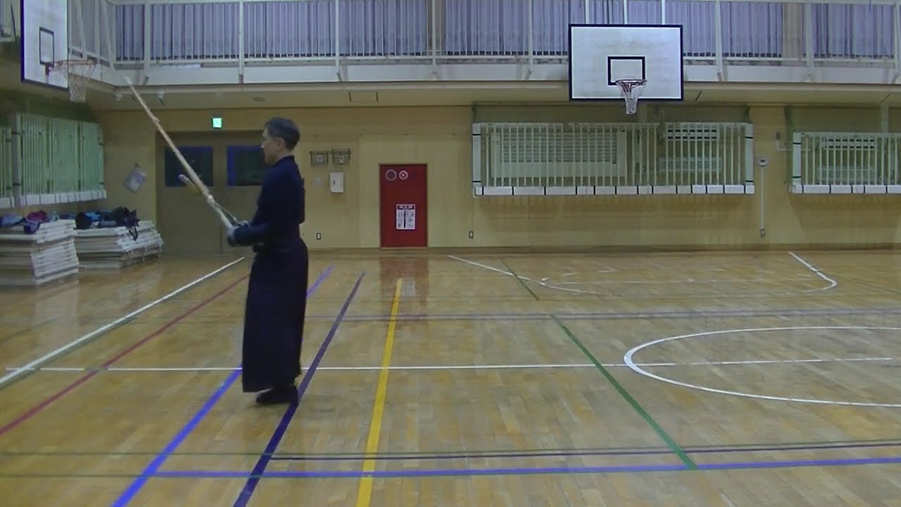 (一人稽古）踏み込み足での空間打突　いつもと逆アングルから　#二刀　　#剣道