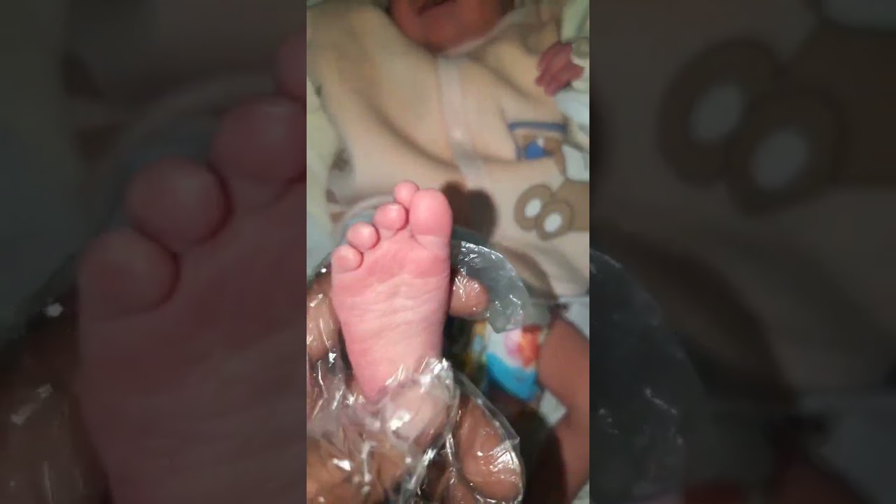 Doctor Holding Newborn Baby | Foot Reflex Check & Baby Crying “Momo” Sound