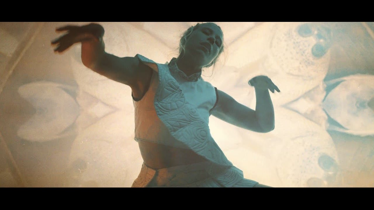ELDA - GILLS (Official Video)