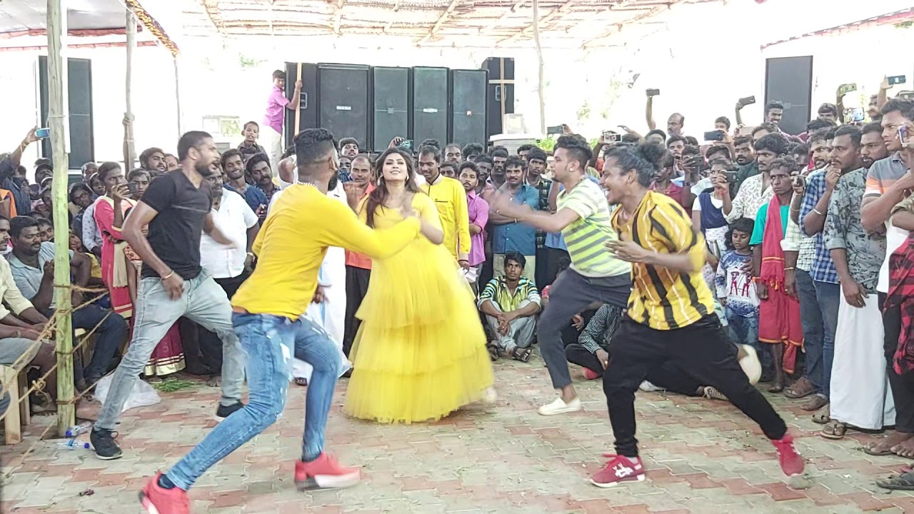 விஜய் டிவி மைனா நடனம் In Kulasai Thasara Festival 2019