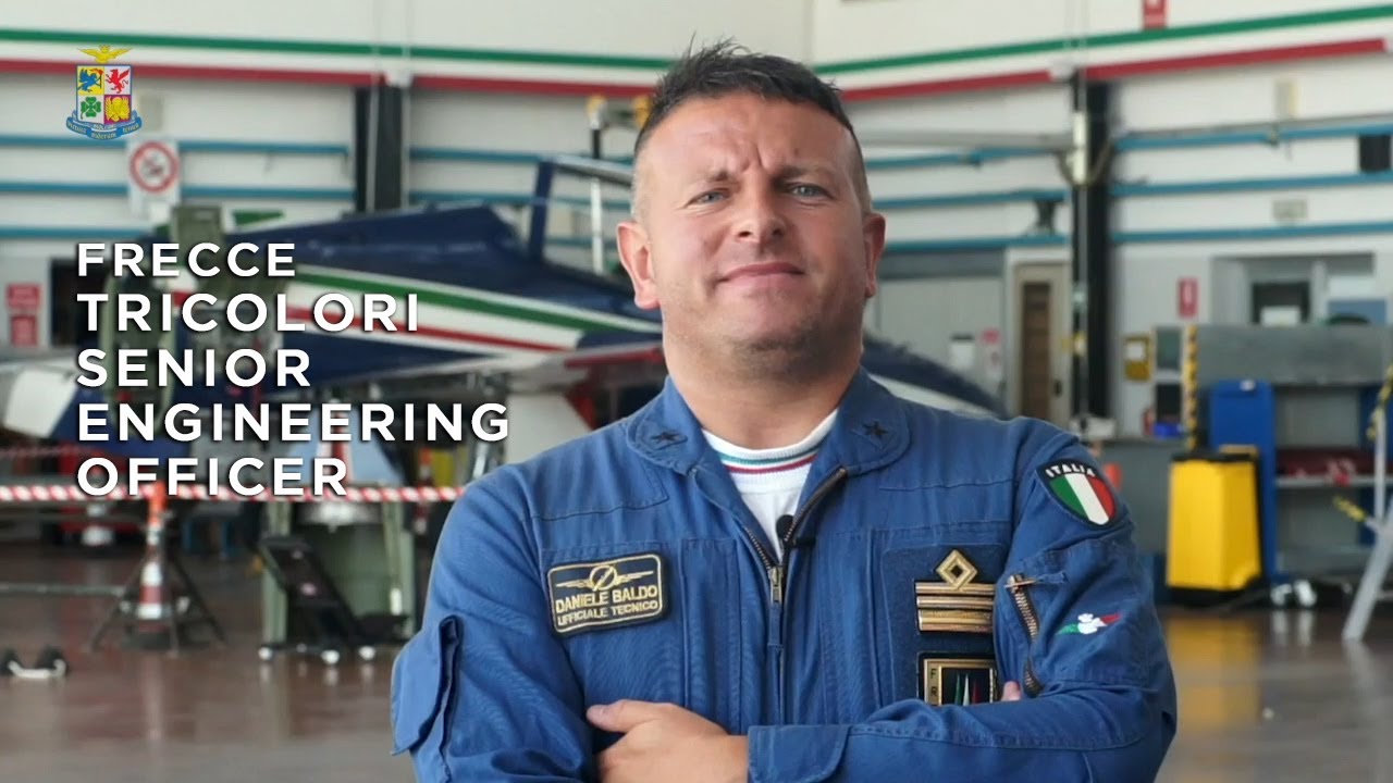 Daniele, capo del servizio efficienza aeromobili delle Frecce Tricolori
