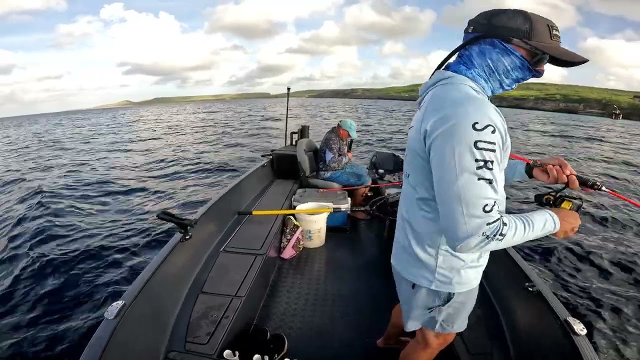slow pitch jigging in Curacao Bartje kayak inshorefishing-tarpon-curacao