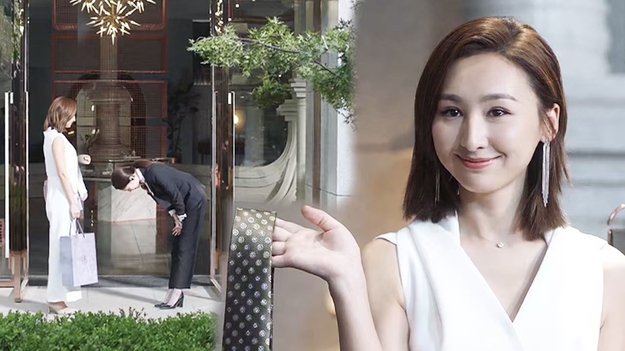 正牌女友假扮顾客，折磨柜姐小三3小时！小三卑躬屈膝的样子，太解气了！💥【三十而已ENG SUB】 #chinesetelevisiondramas