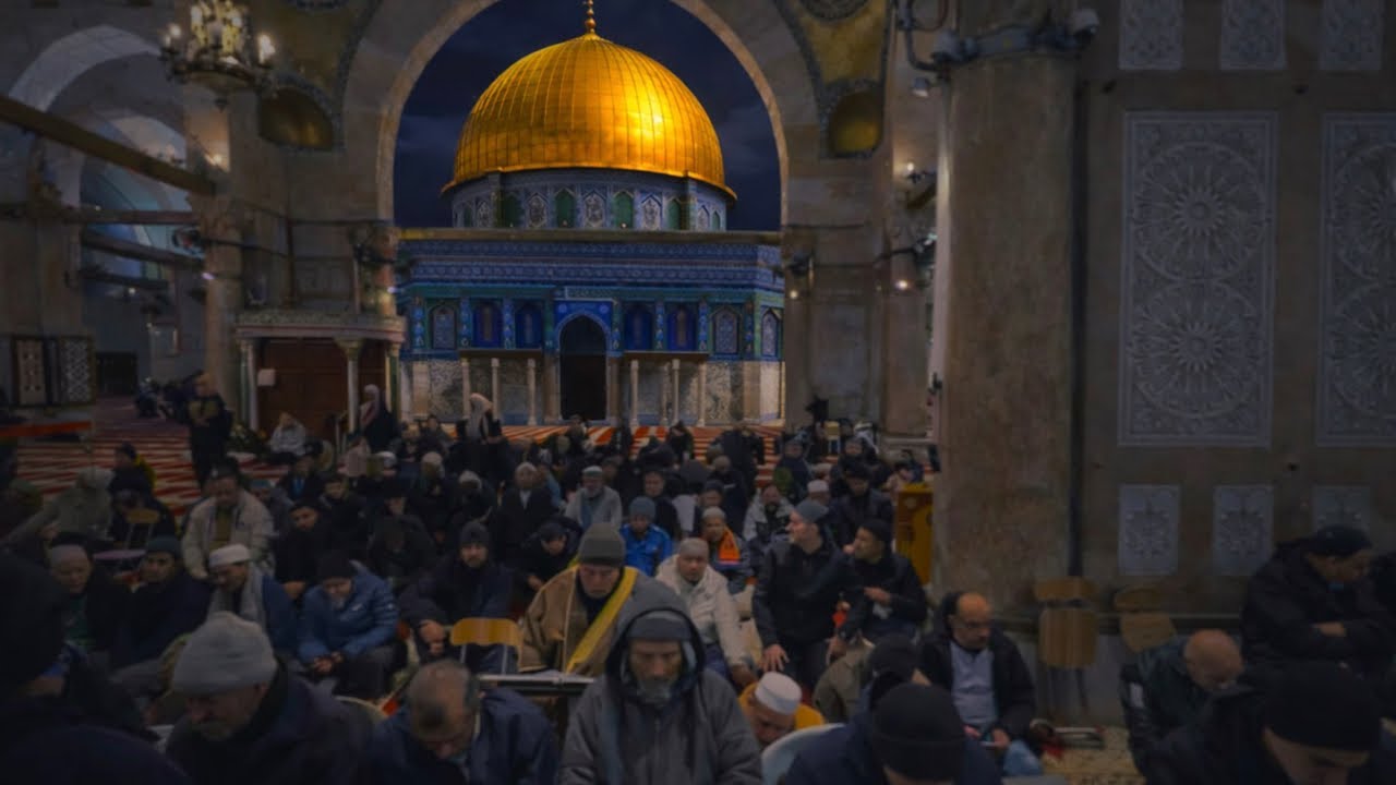 “Fajr Prayer at Al Aqsa Mosque | A Heart Touching Dawn Filled With Faith, Peace & Divine Light”