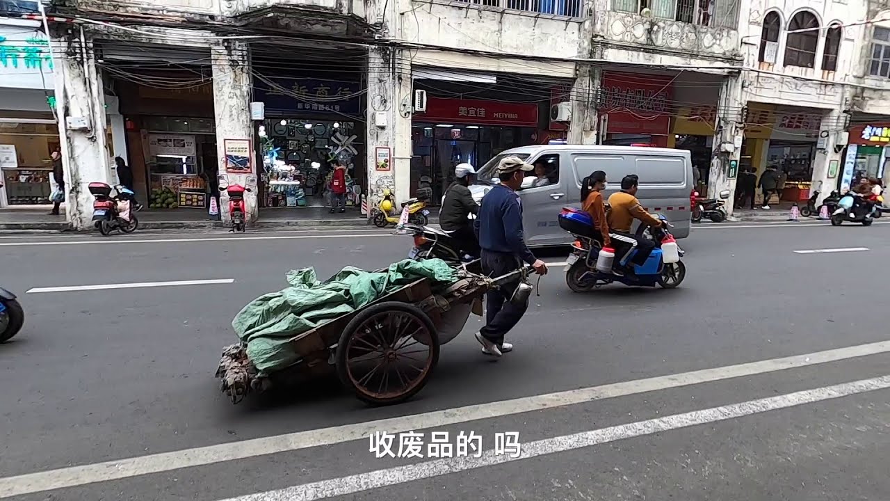 海口骑楼老街实拍，原来距今不到百年，还是从南洋学回的建筑风格