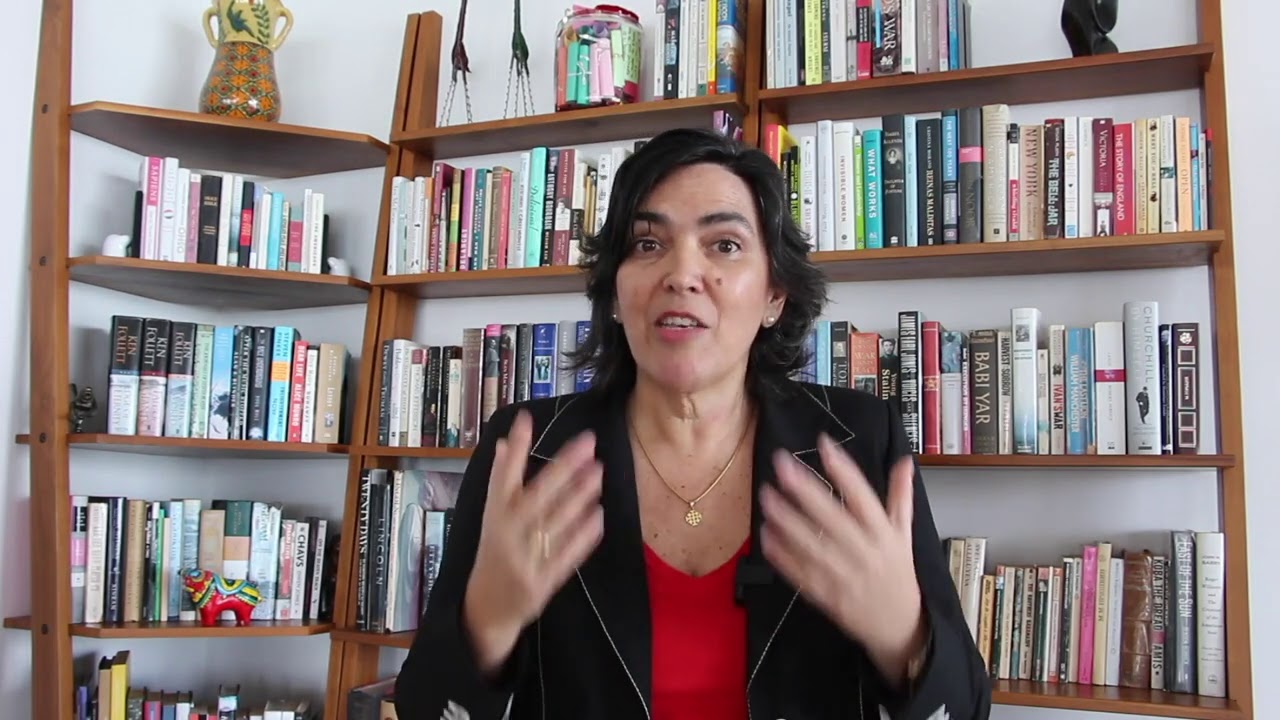 Equidad de género: un tema urgente en la pandemia | Verónica Zavala | TEDxTukuyWomen