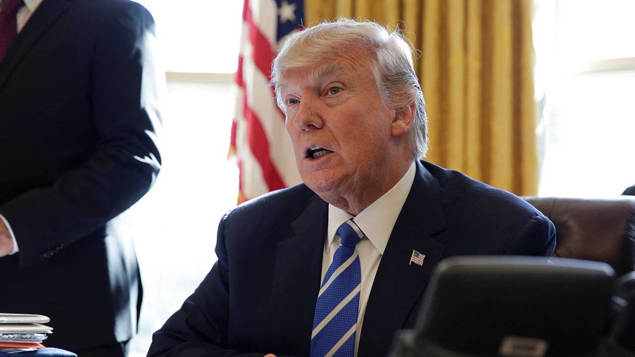 Trump sends letter to Chinese President Xi, wishing Chinese people a happy Lantern Festival