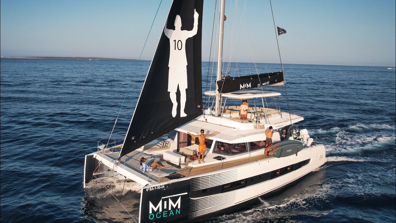 IBIZA EN EL CATAMARÁN DE MESSI | VLOG 176