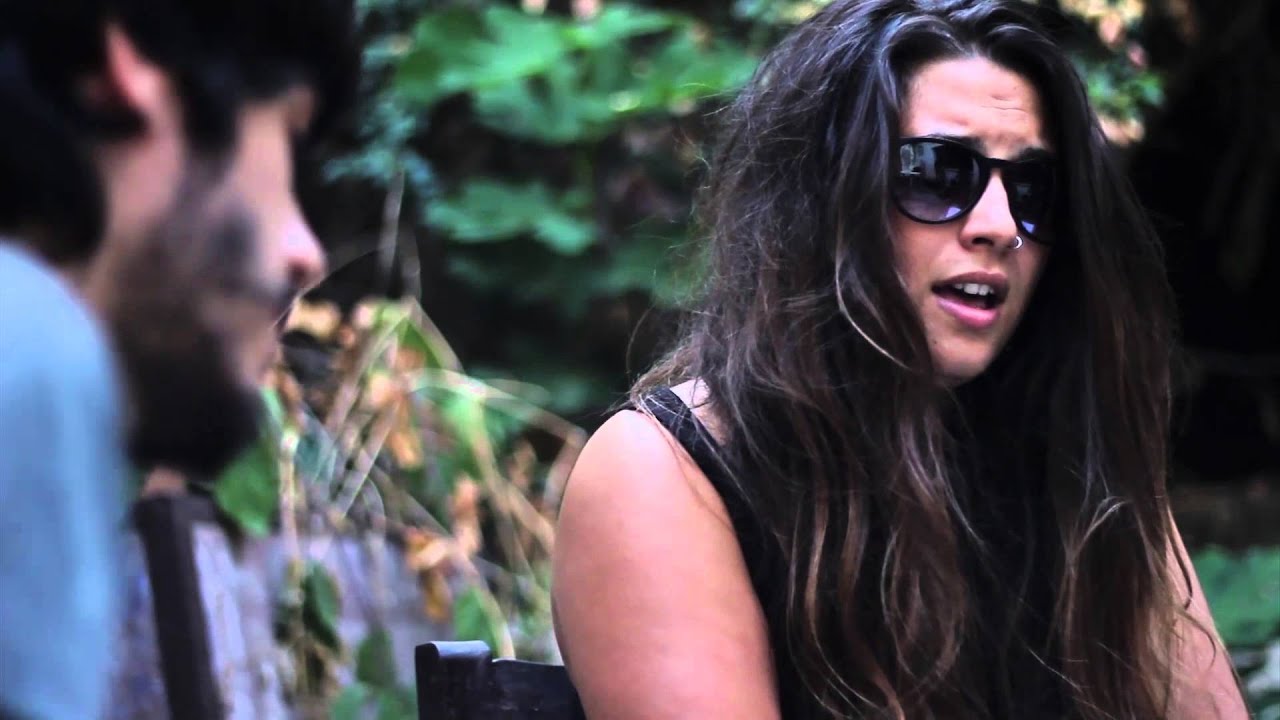 All&iacute; - Fran Mariscal con Adriana Moragues