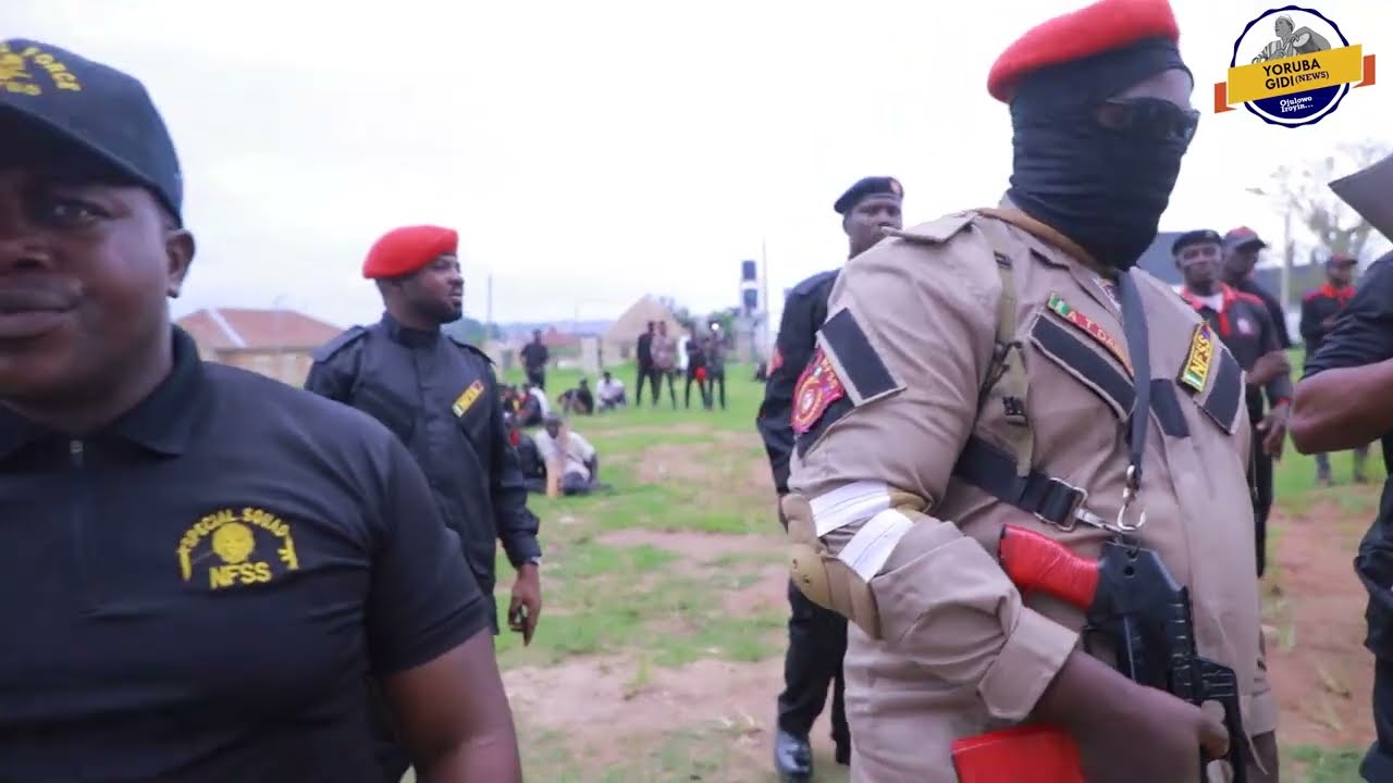 JUST IN: LOCAL HUNTERS STORM OONI OF IFE's PALACE, PUBLIC ANALYST BLASTS TINUBU OVER INSECURITY