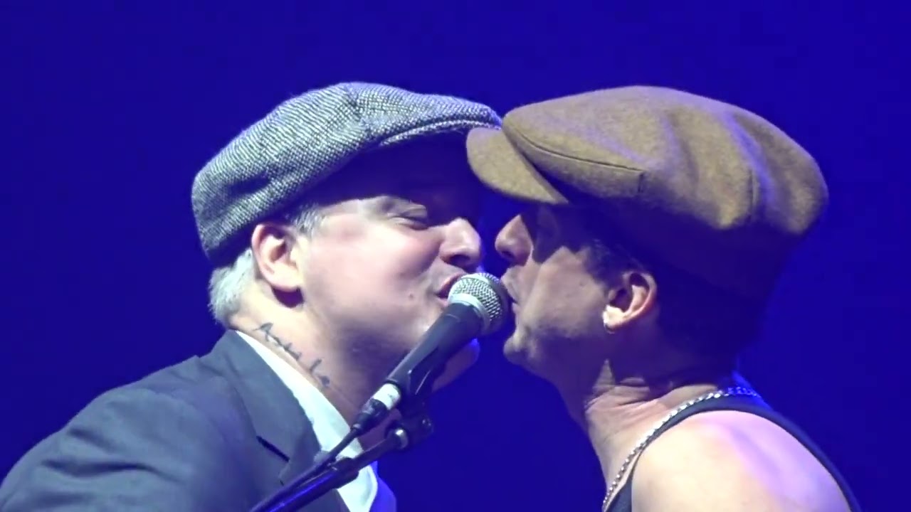 The Libertines - Don't Look Back Into the Sun (Live) Paris, Le 104 - 29/02/2024