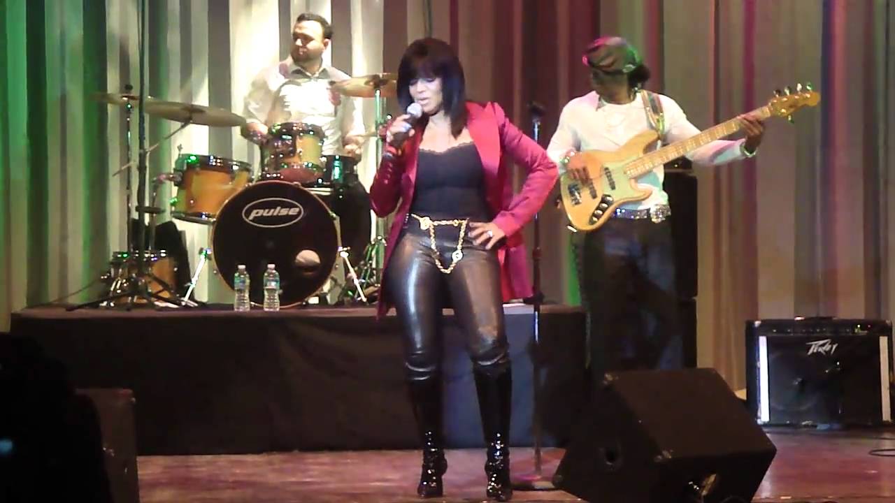Rebbie Jackson sings Rock with you Live concert at Duke Ellignton
