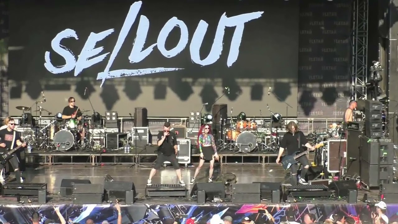 SELLOUT - Сделаны из шрамов  (live, Улетай-2025)