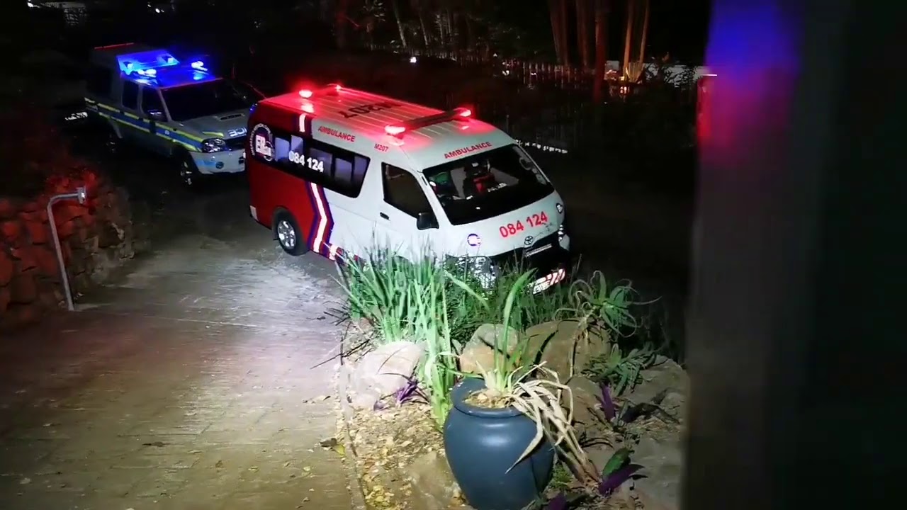 TWO HURT IN COWIES HILL ARMED ROBBERY