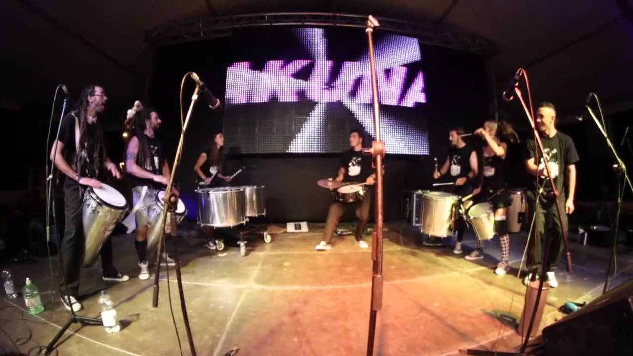 hakuna ma samba escenario