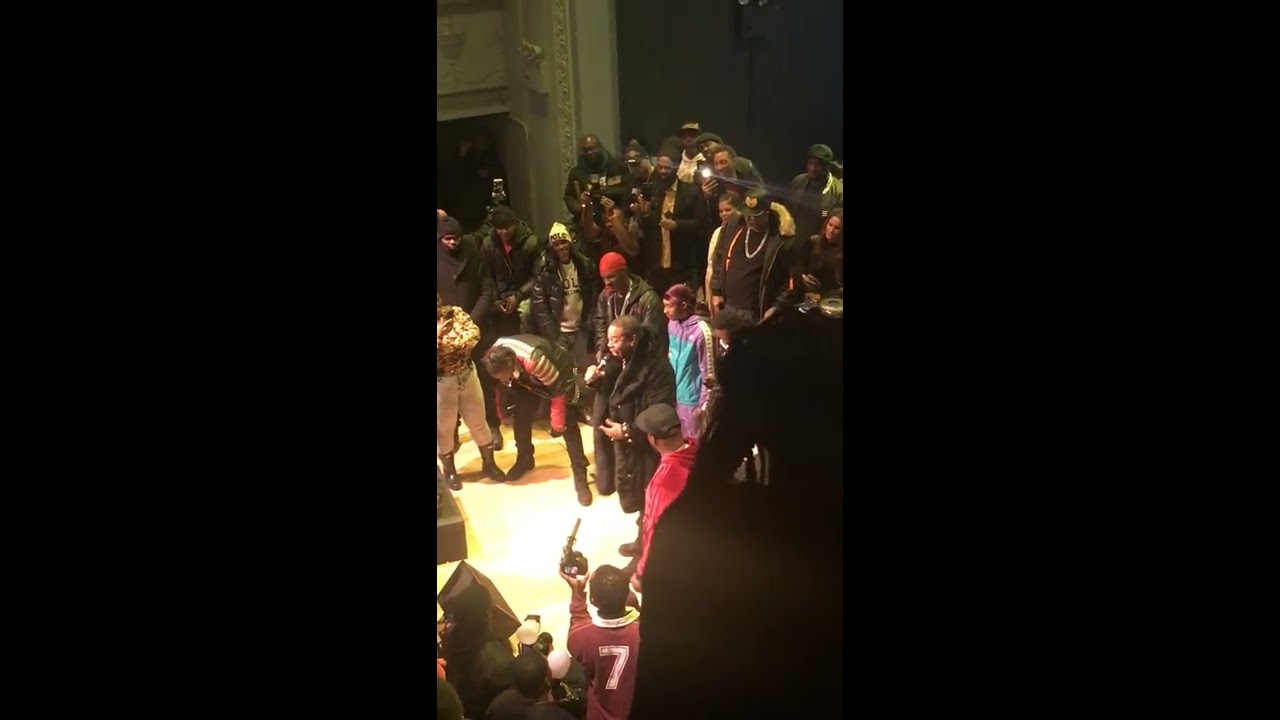 Busta Rhymes tells a Heartwarming Story about Ol' Dirty Bastard w/ ODB's Whole Family in Attendance