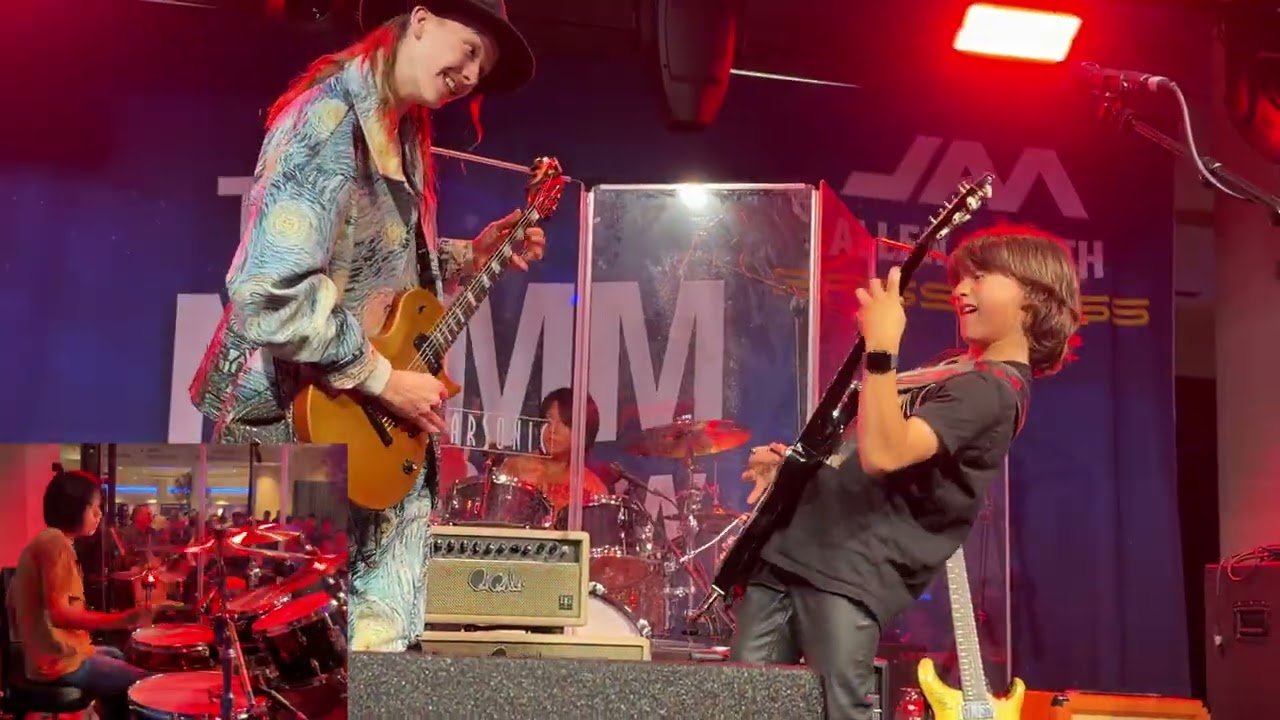 Taj Farrant, Bay Melnick Virgolino & YOYOKA — Foxey Lady (Live Cover) — The Jimi Hendrix Experience