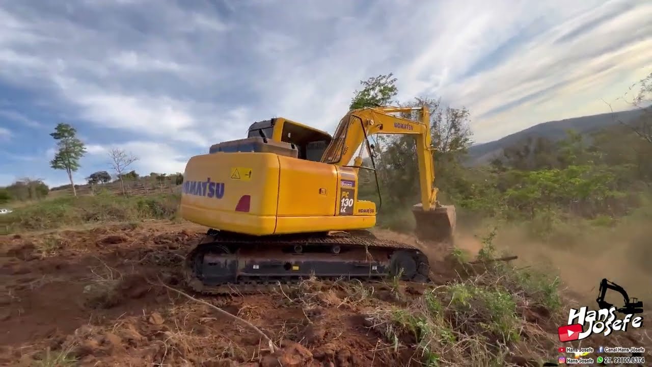 PRIMEIRO SERVIÇO DA PENÉLOPE ESCAVADEIRA KOMATSU