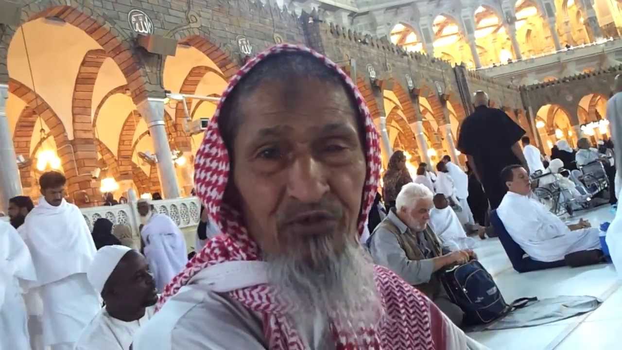 قصة عجيبة لرجل لم يترك الحرم لأكثر من 80 سنة