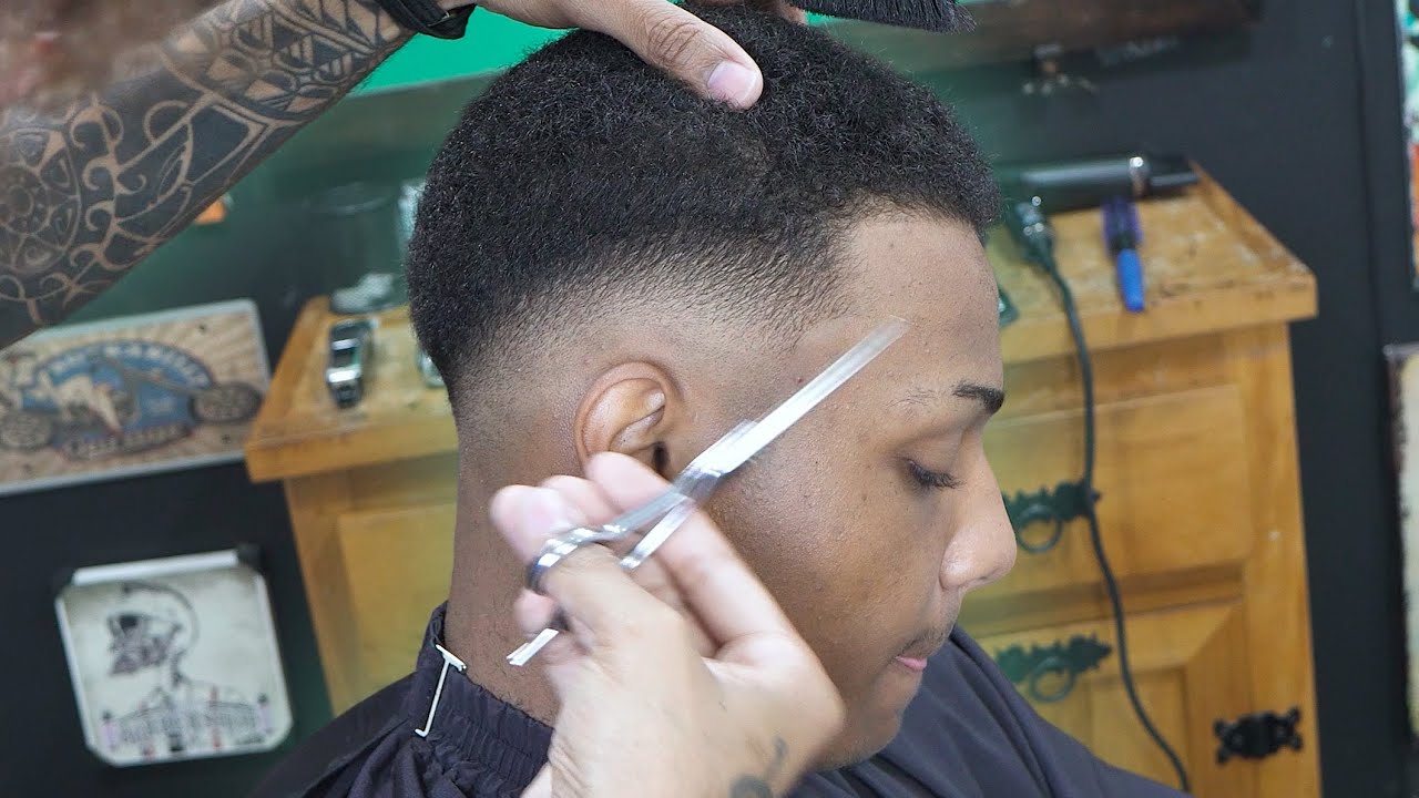 Como fazer degrade em V em cabelo afro