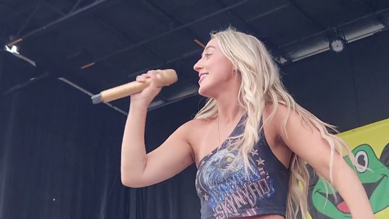 Ashley Cooke YOUR PLACE Live on the Froggy 107.7 Free Stage 7/20/24 York State Fair Part 11/11