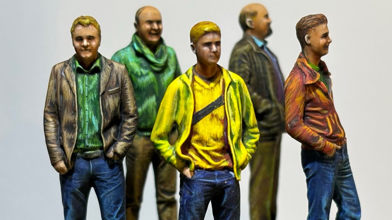 1:32 SCALE TRACKSIDE FIGURES