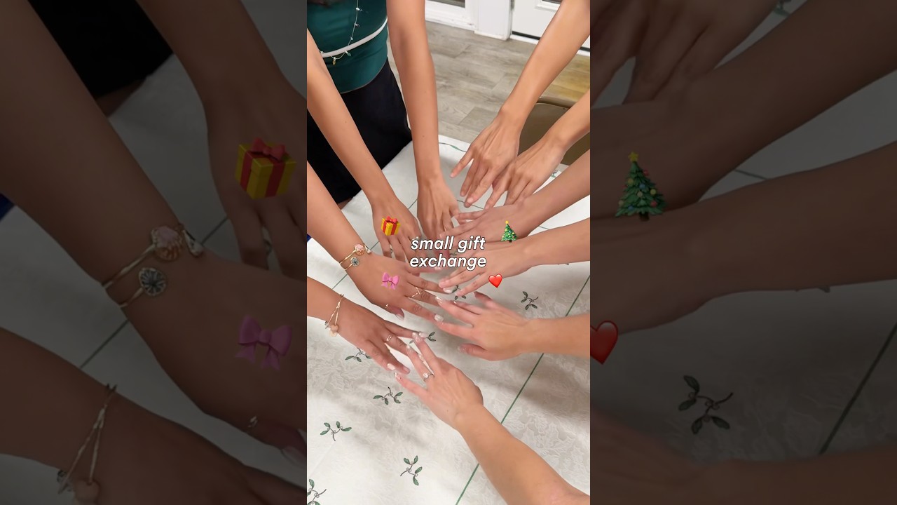 small gift exchange 🎁🎄🎀 (5 girls, $5-$10 budget)