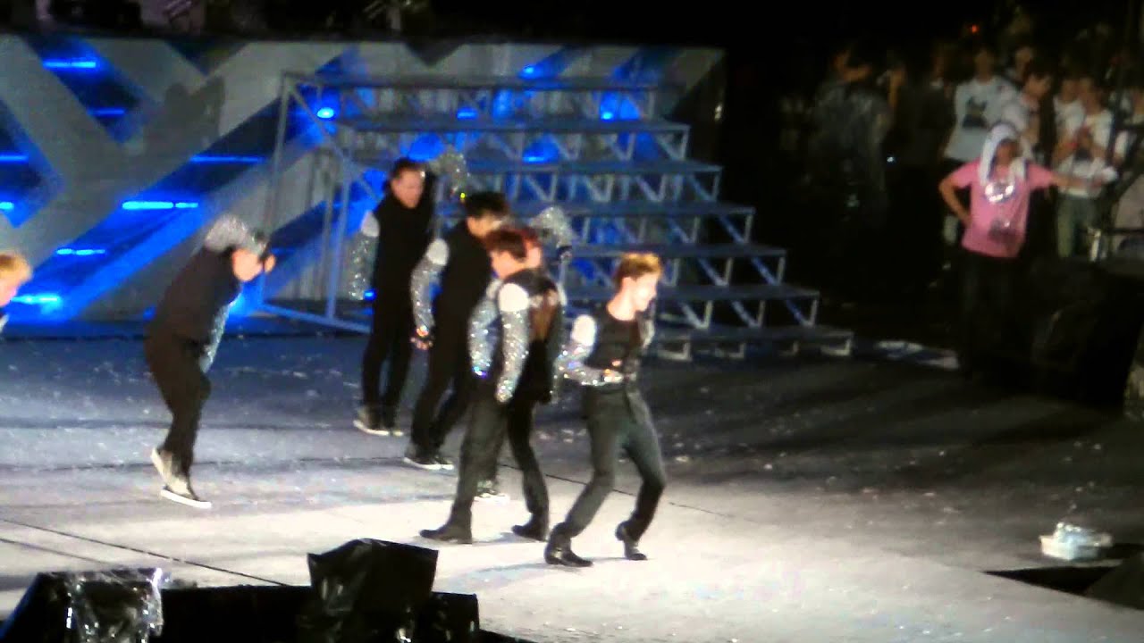 [Fancam] 121125 TVXQ - Catch Me @ SMTOWN live in Bangkok