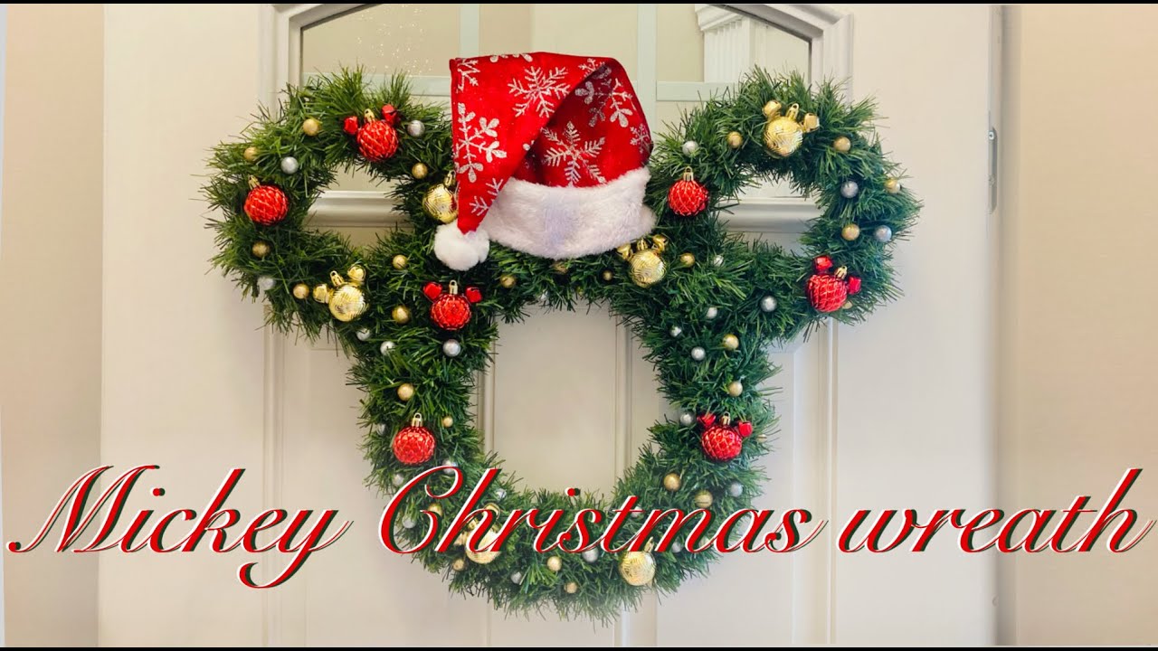 Dollar Store Mickey Christmas Wreath